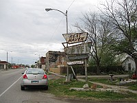 USA - Afton OK - Abandoned Rest Haven Motel Neon Sign Sign (16 Apr 2009)